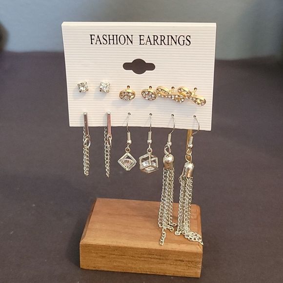 🪦 5/$30 6 Pair Silver & Gold Earing Set - Picture 1 of 1